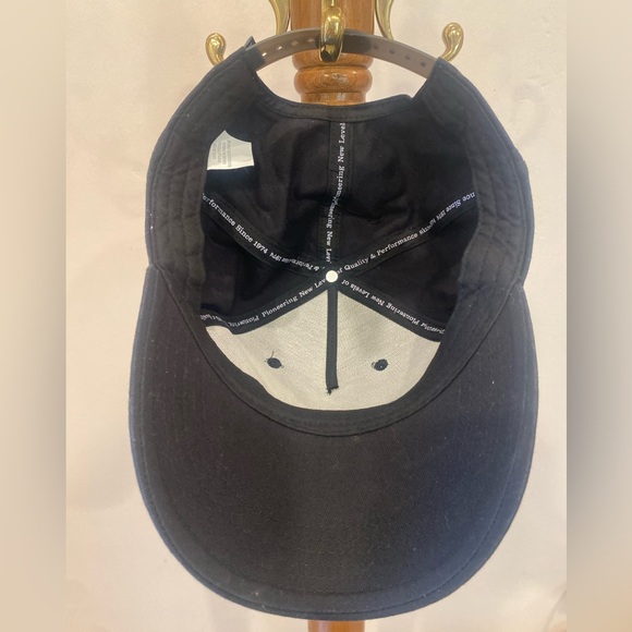 MARMOT BLACK TRUCKER HAT - Picture 4 of 6